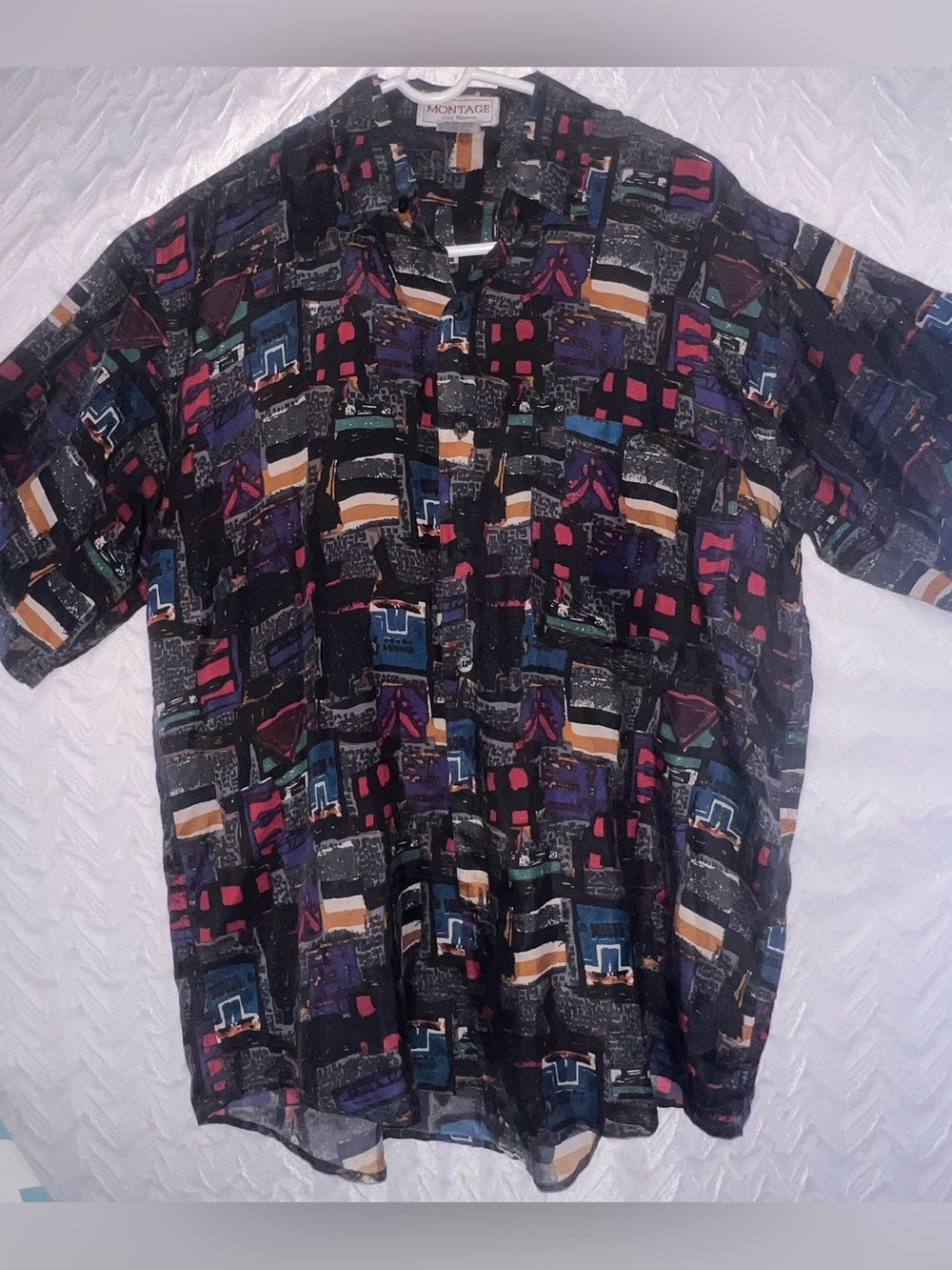 Vintage 90’s Montage 100% Silk Geometric Button Up Shirt Medium